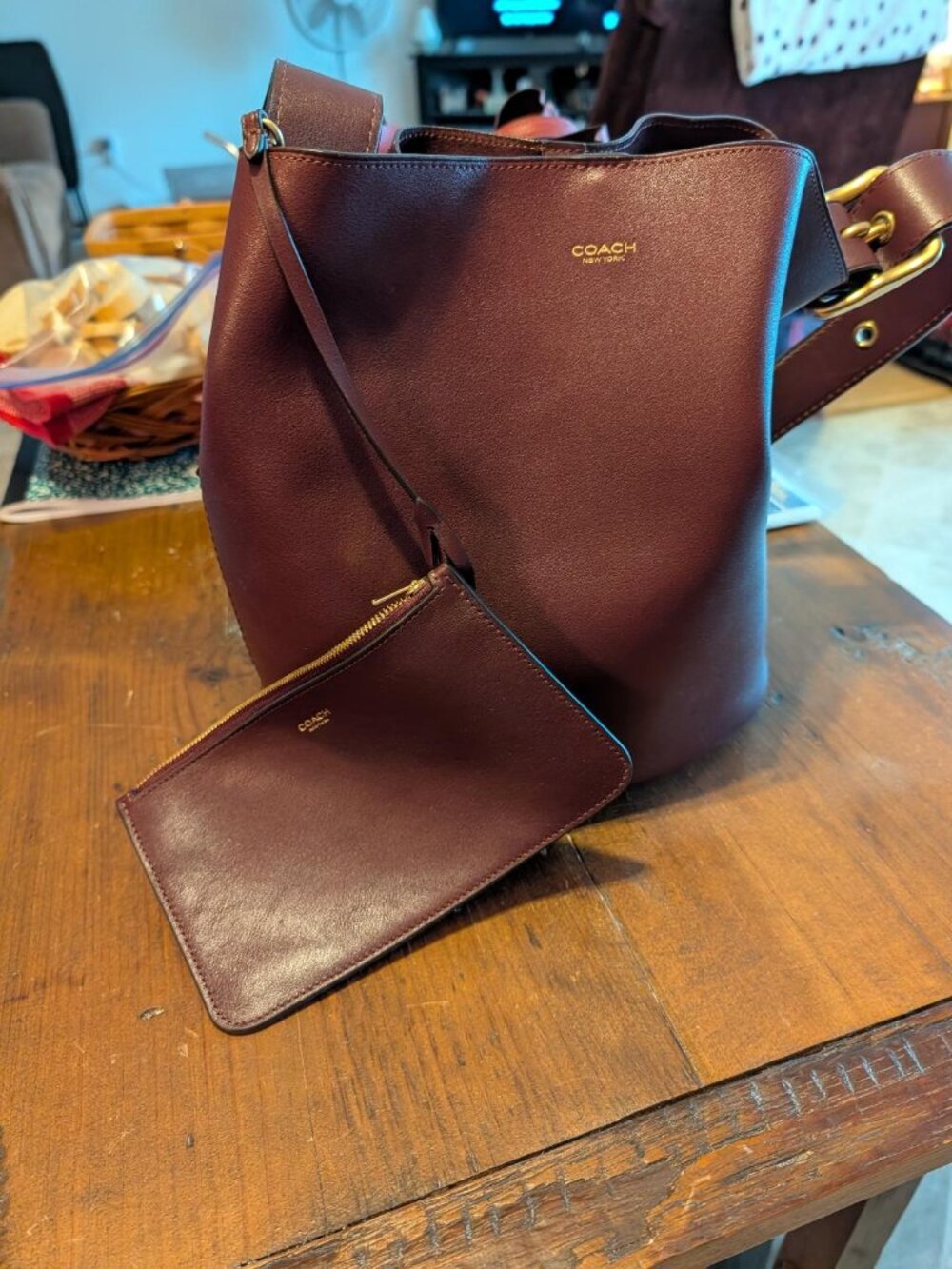 Coach Outlet Bleecker Bucket Bag